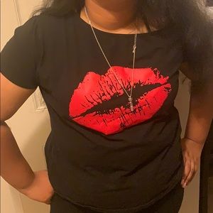 Kissy lip shirt off the shoulder